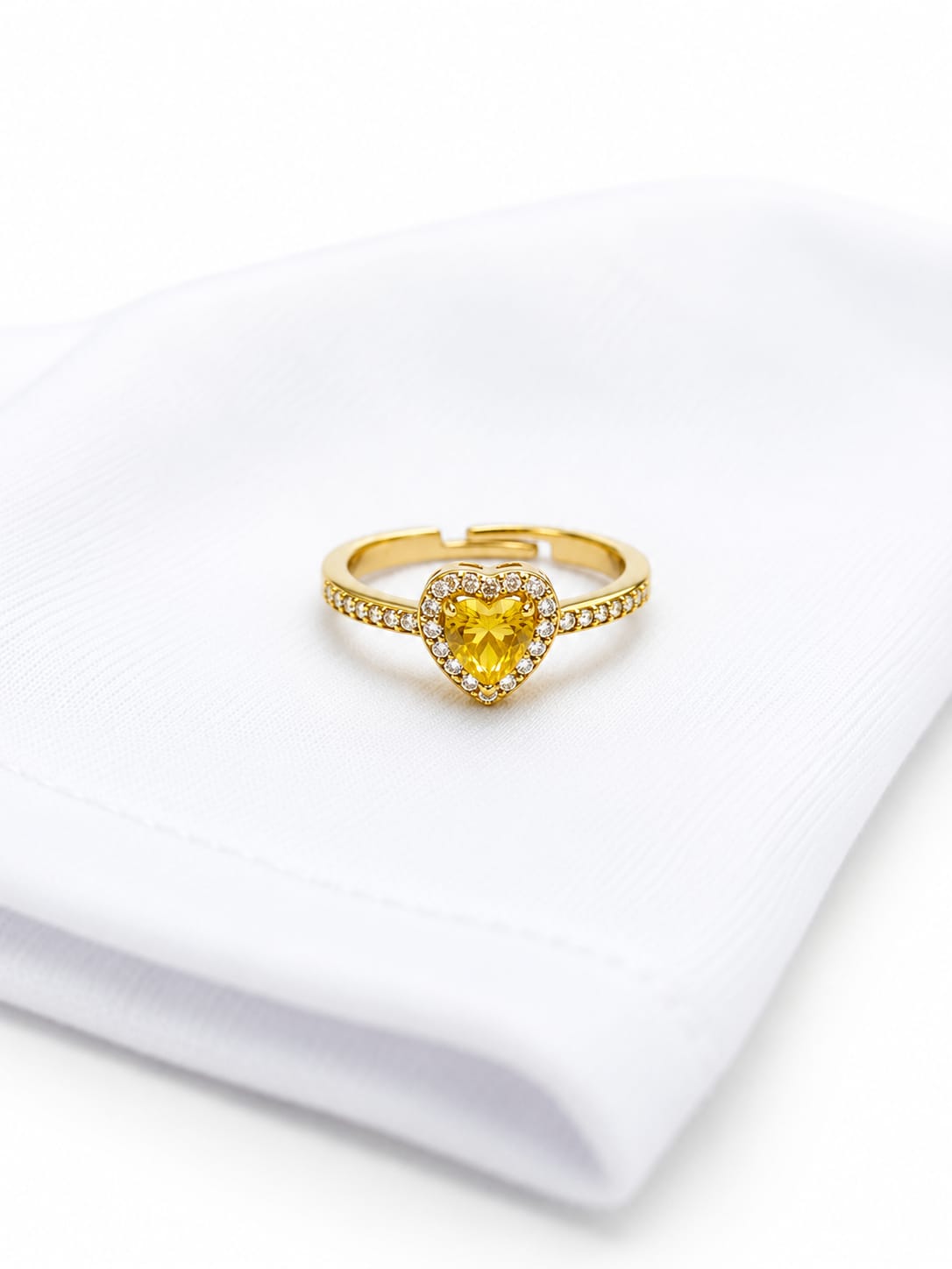 Anillo Corazón de Bella